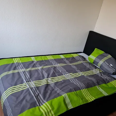 Ruhige Und Erholsame Mit Balkon Getynga